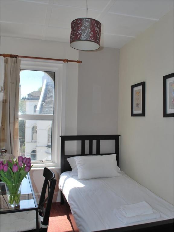 Millifont Guest House Hastings Room photo